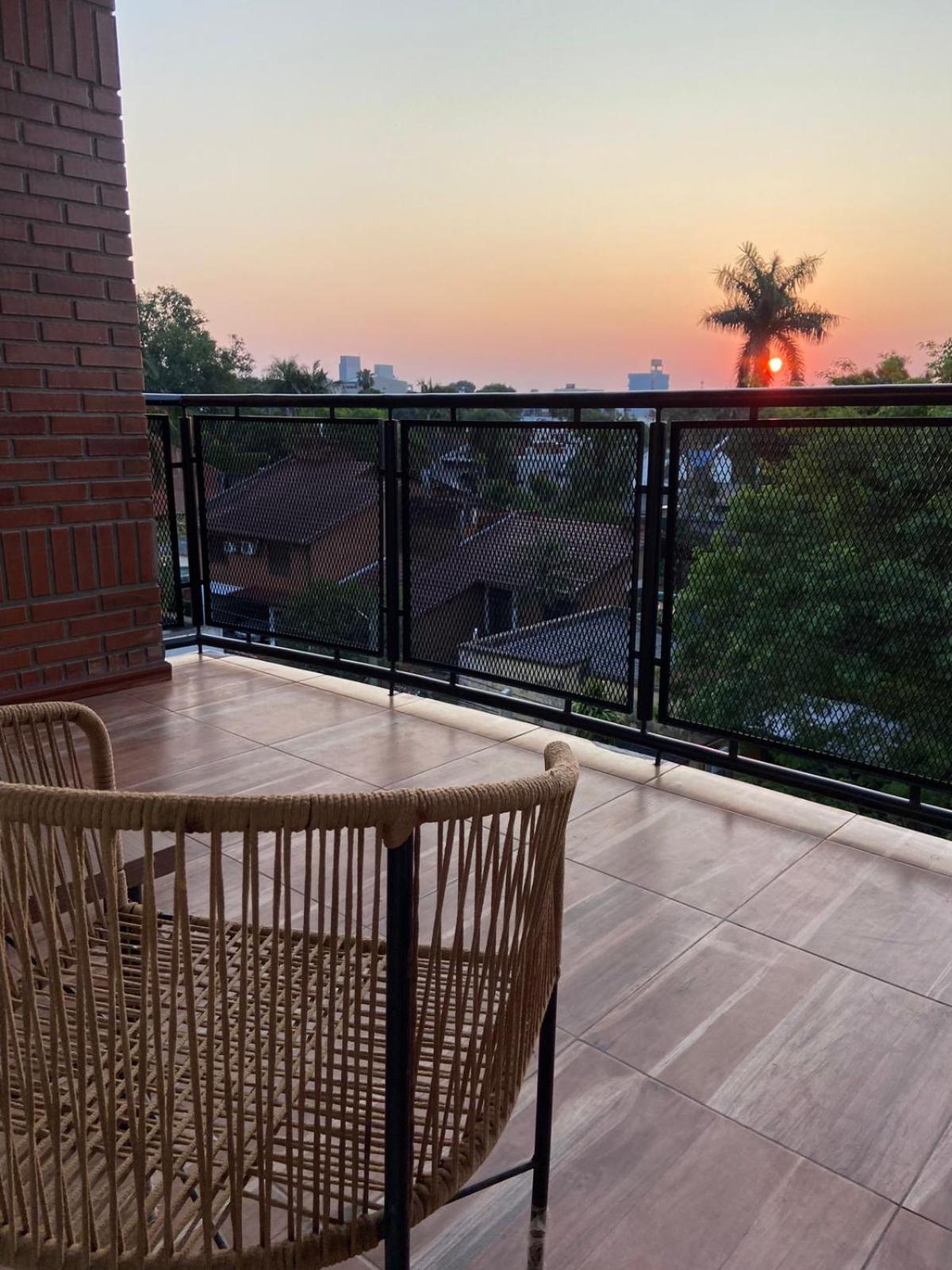 Amplio Y Calido Con Parrilla En El Balcon Apartment โปซาดัส ภายนอก รูปภาพ